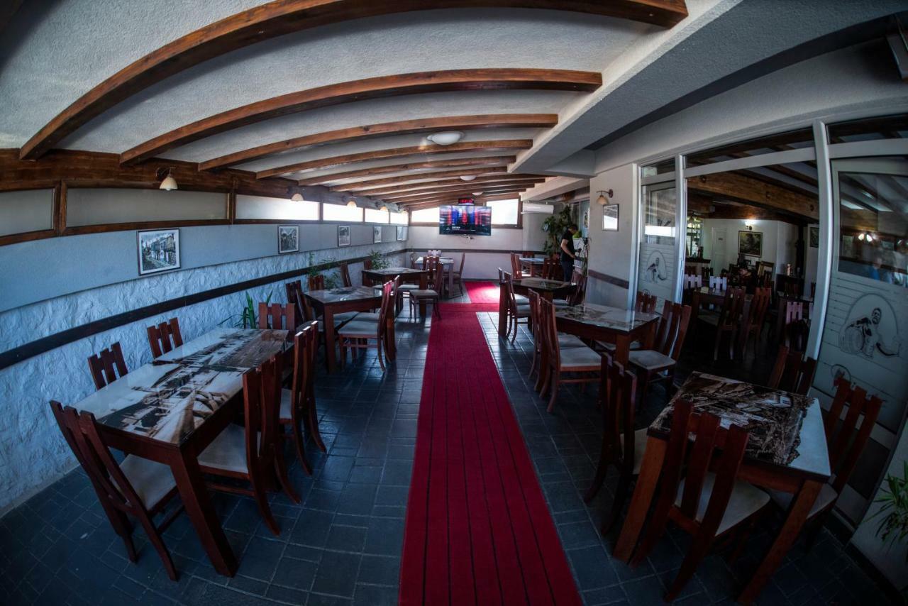 Dionis Rooms & Apartments Prilep Luaran gambar